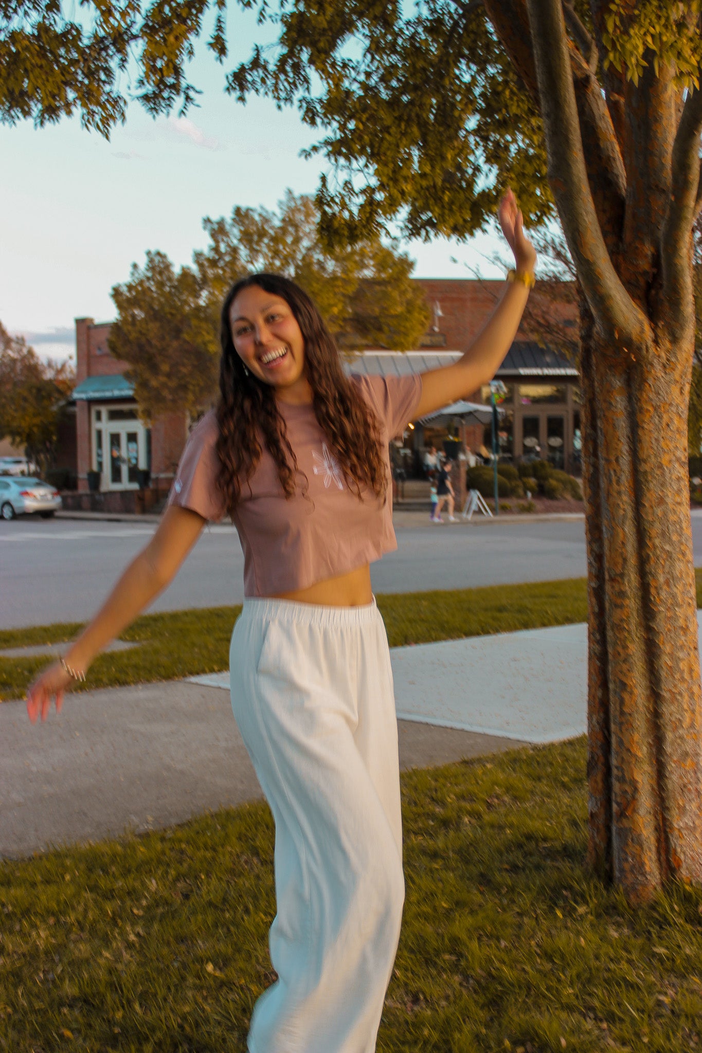 Board Bloom | Surfer Flower Cropped T-Shirt
