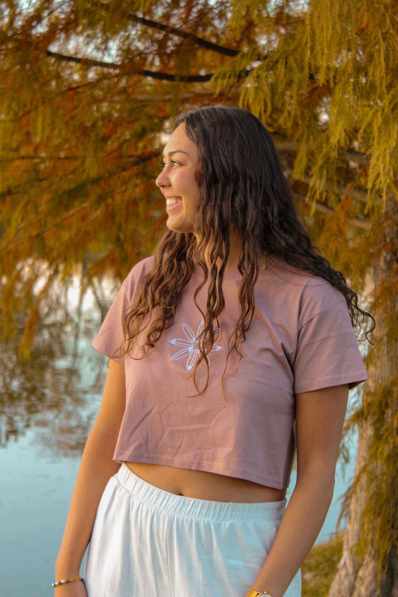 Board Bloom | Surfer Flower Cropped T-Shirt